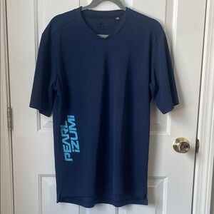 Pearl Izumi Men's Dark Blue Tee with Light Blue Logo